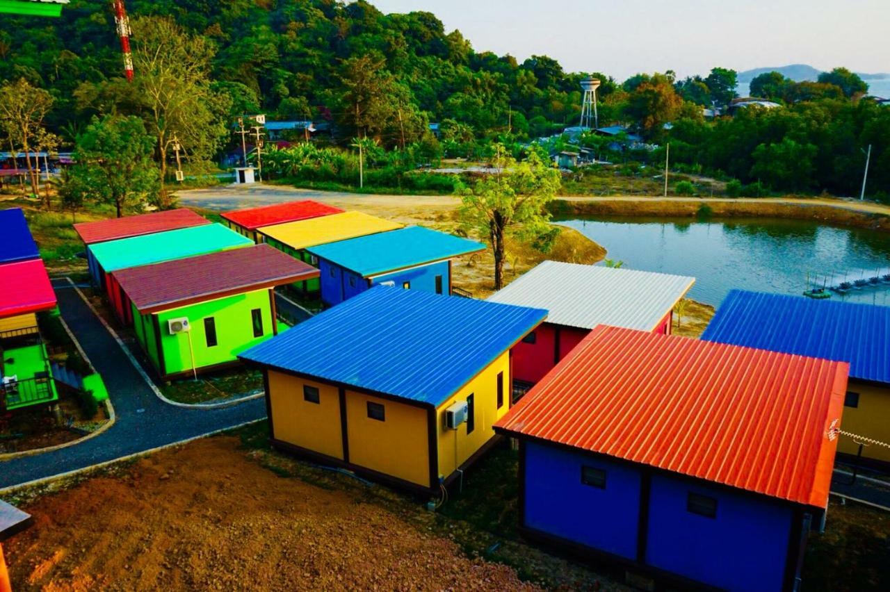 Hotel T-House@Siray Phuket Esterno foto